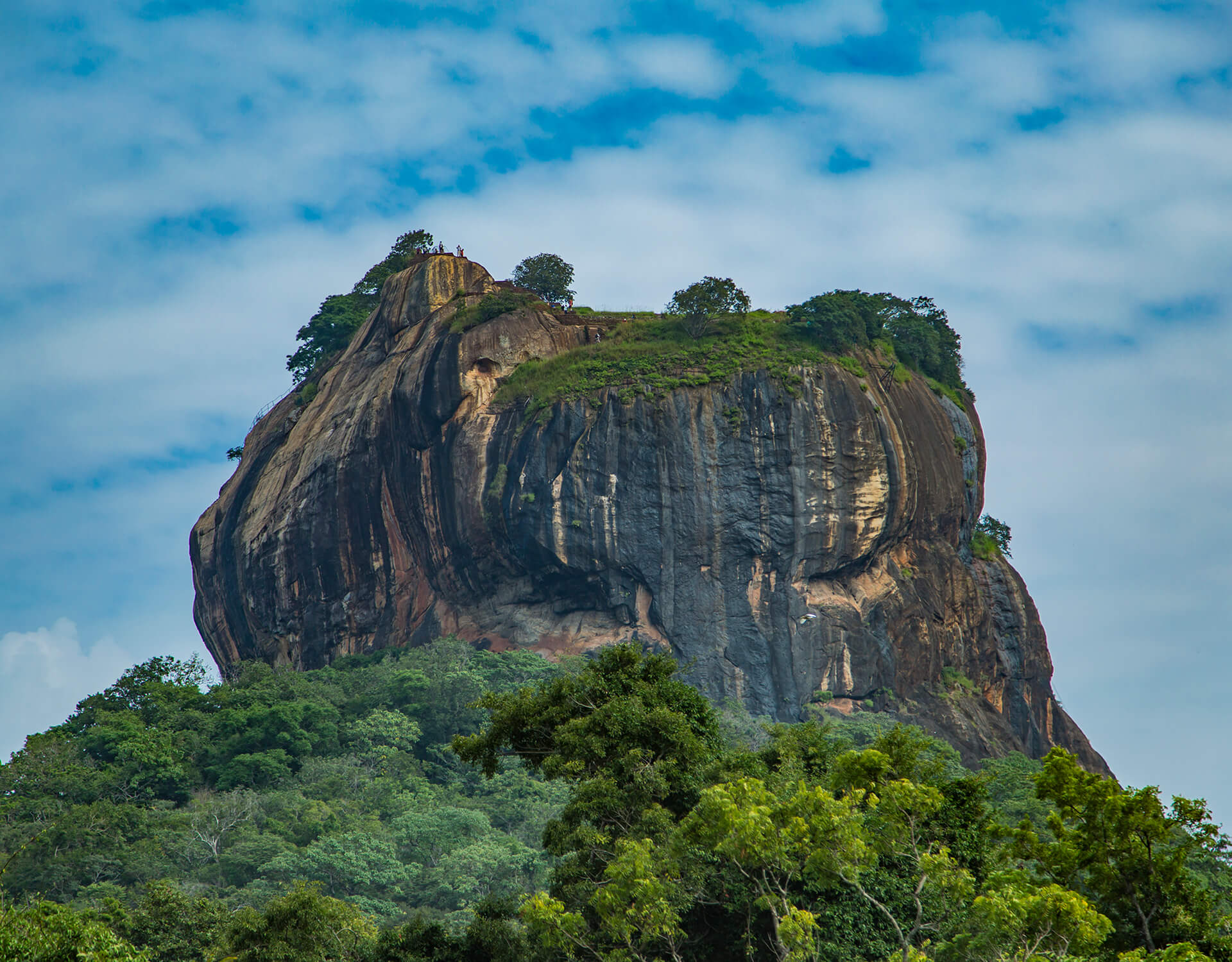 One Day Tour to Sigiriya Rock Fortress